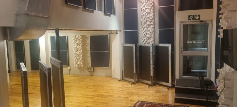 To Let commercial Property for Rent in Mowbray Western Cape